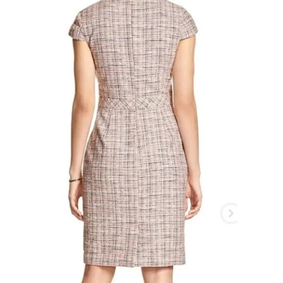Banana Republic Tweed Pencil Dress in Cream, Pink, Black EUC Size 0 - Picture 2 of 3